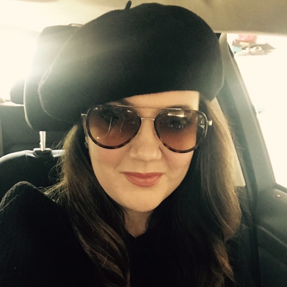 Meet your Posher, Laura